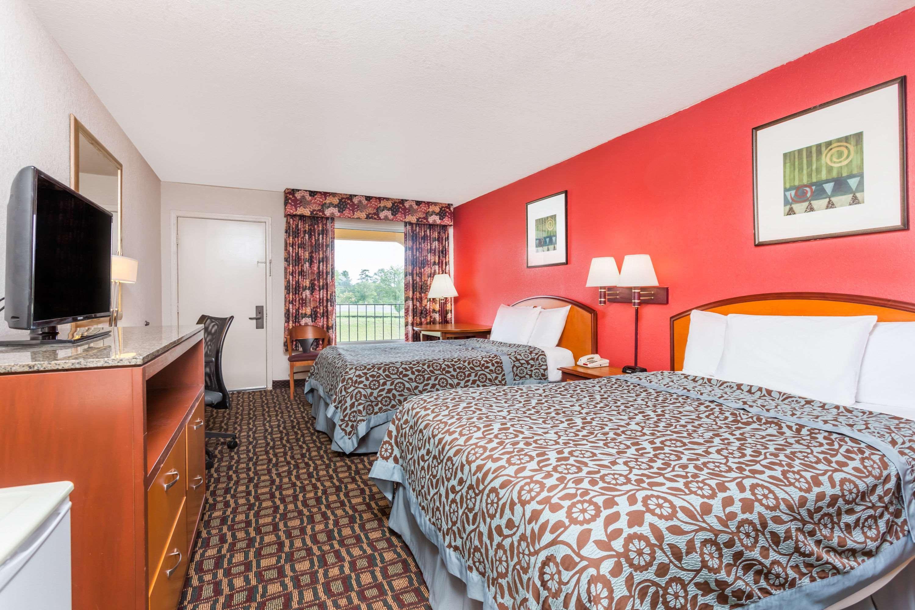 Days Inn By Wyndham Augusta Wheeler Road Exteriör bild