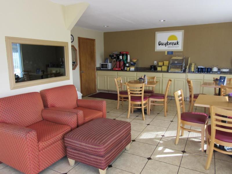 Days Inn By Wyndham Augusta Wheeler Road Exteriör bild